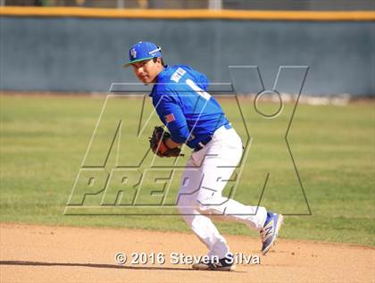 Thumbnail 3 in Green Valley vs. Rancho Bernardo (66th Annual San Diego Lions Tournament) photogallery.