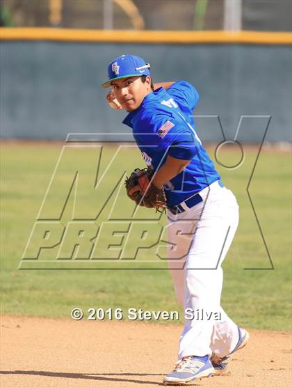 Thumbnail 1 in Green Valley vs. Rancho Bernardo (66th Annual San Diego Lions Tournament) photogallery.