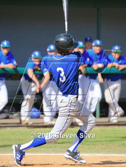 Thumbnail 1 in Green Valley vs. Rancho Bernardo (66th Annual San Diego Lions Tournament) photogallery.