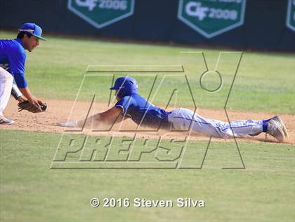 Thumbnail 2 in Green Valley vs. Rancho Bernardo (66th Annual San Diego Lions Tournament) photogallery.