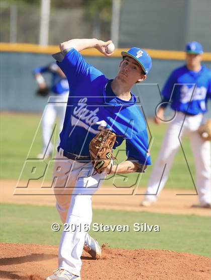 Thumbnail 1 in Green Valley vs. Rancho Bernardo (66th Annual San Diego Lions Tournament) photogallery.