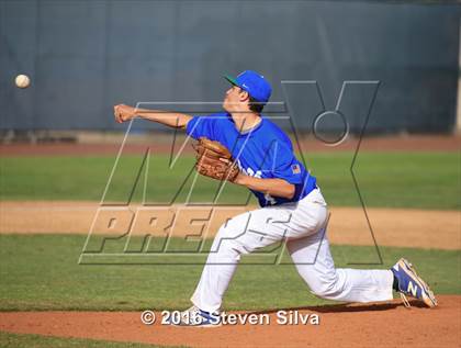 Thumbnail 1 in Green Valley vs. Rancho Bernardo (66th Annual San Diego Lions Tournament) photogallery.