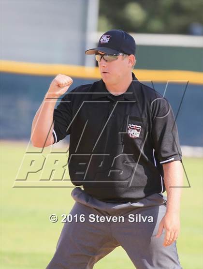 Thumbnail 2 in Green Valley vs. Rancho Bernardo (66th Annual San Diego Lions Tournament) photogallery.
