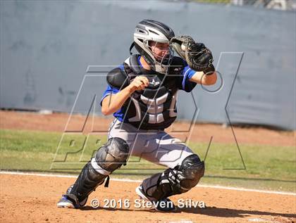 Thumbnail 2 in Green Valley vs. Rancho Bernardo (66th Annual San Diego Lions Tournament) photogallery.