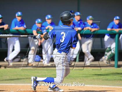Thumbnail 2 in Green Valley vs. Rancho Bernardo (66th Annual San Diego Lions Tournament) photogallery.