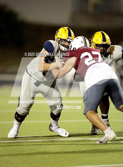 Thumbnail 3 in Lamar vs Keller Central photogallery.