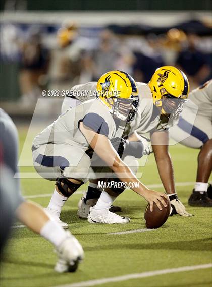 Thumbnail 3 in Lamar vs Keller Central photogallery.