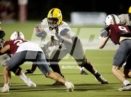Thumbnail 2 in Lamar vs Keller Central photogallery.