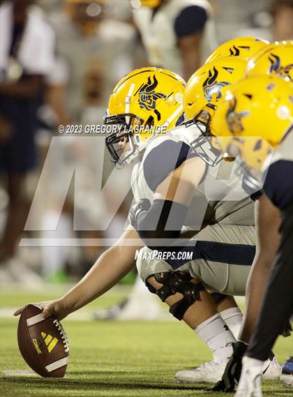 Thumbnail 3 in Lamar vs Keller Central photogallery.