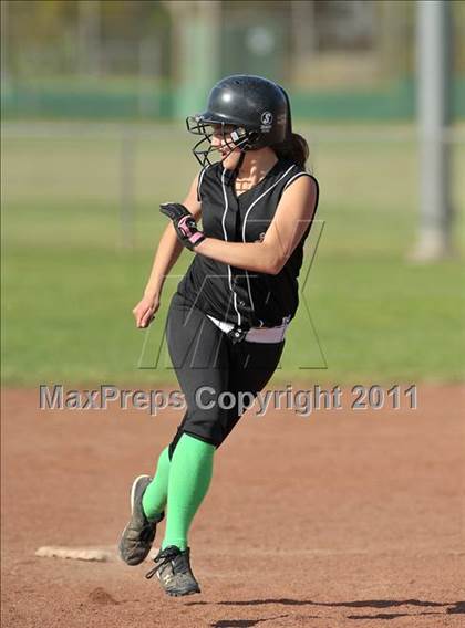 Thumbnail 2 in Valley Christian @ Sacramento Country Day photogallery.