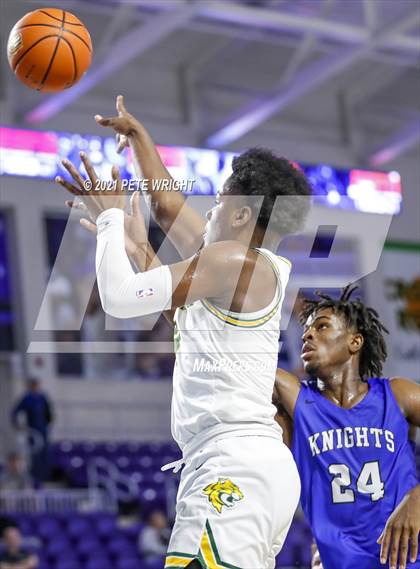 Thumbnail 3 in Greensboro Day School vs Gill St Bernard's (City of Palms Classic) photogallery.