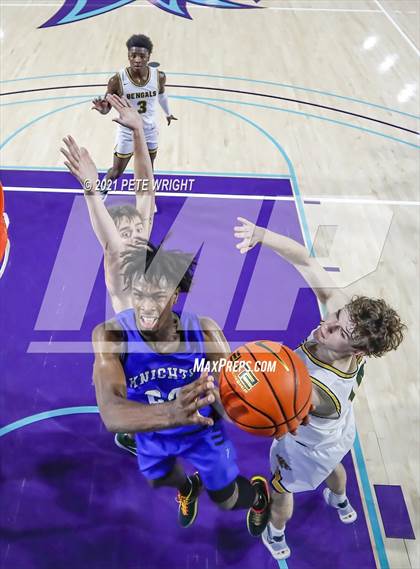 Thumbnail 3 in Greensboro Day School vs Gill St Bernard's (City of Palms Classic) photogallery.