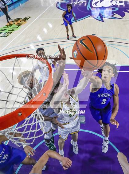 Thumbnail 2 in Greensboro Day School vs Gill St Bernard's (City of Palms Classic) photogallery.
