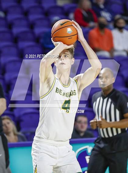 Thumbnail 2 in Greensboro Day School vs Gill St Bernard's (City of Palms Classic) photogallery.