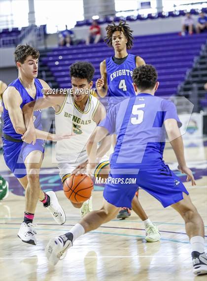 Thumbnail 3 in Greensboro Day School vs Gill St Bernard's (City of Palms Classic) photogallery.