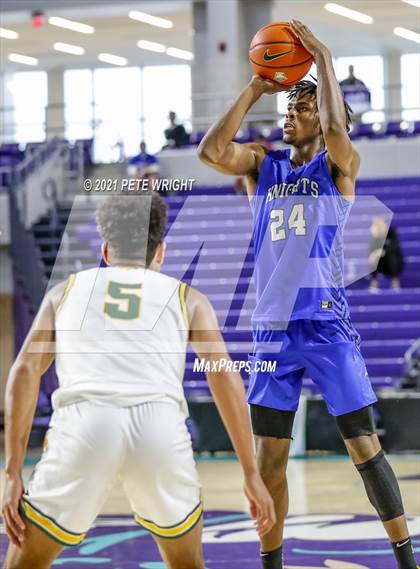 Thumbnail 3 in Greensboro Day School vs Gill St Bernard's (City of Palms Classic) photogallery.