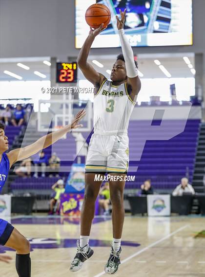 Thumbnail 2 in Greensboro Day School vs Gill St Bernard's (City of Palms Classic) photogallery.