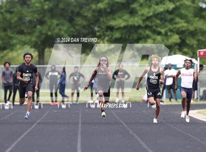 Thumbnail 3 in Southeastern District Meet #2 (Track/Hurdles) photogallery.