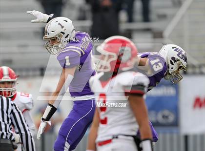 Thumbnail 3 in Redbank Valley vs. Bishop Guilfoyle (PIAA 1A Championship) photogallery.