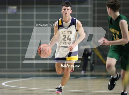 Thumbnail 2 in North Adams vs. South Point (OHSAA D3 Regional Semifinal) photogallery.