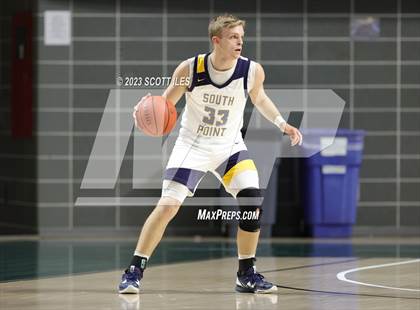 Thumbnail 1 in North Adams vs. South Point (OHSAA D3 Regional Semifinal) photogallery.