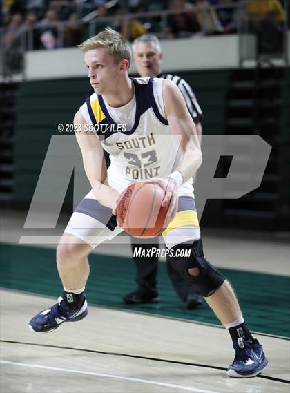 Thumbnail 3 in North Adams vs. South Point (OHSAA D3 Regional Semifinal) photogallery.