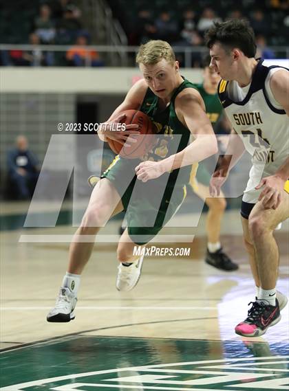 Thumbnail 2 in North Adams vs. South Point (OHSAA D3 Regional Semifinal) photogallery.