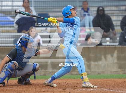 Thumbnail 2 in Gahr vs. La Jolla Country Day (National Classic) photogallery.
