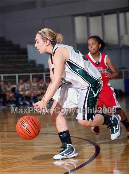Thumbnail 3 in Pasadena vs Pasadena South Houston (McDonalds Texas Invitational) photogallery.