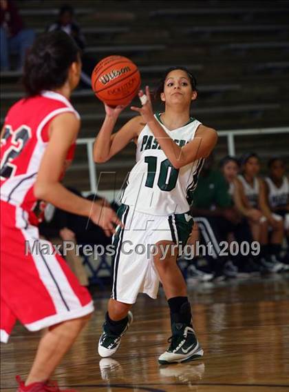 Thumbnail 3 in Pasadena vs Pasadena South Houston (McDonalds Texas Invitational) photogallery.