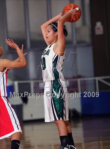 Thumbnail 1 in Pasadena vs Pasadena South Houston (McDonalds Texas Invitational) photogallery.