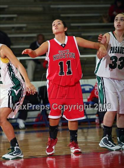 Thumbnail 1 in Pasadena vs Pasadena South Houston (McDonalds Texas Invitational) photogallery.