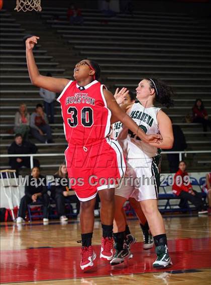 Thumbnail 3 in Pasadena vs Pasadena South Houston (McDonalds Texas Invitational) photogallery.