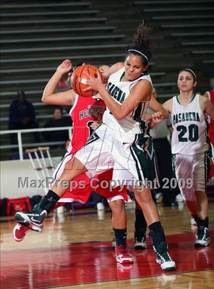 Thumbnail 3 in Pasadena vs Pasadena South Houston (McDonalds Texas Invitational) photogallery.