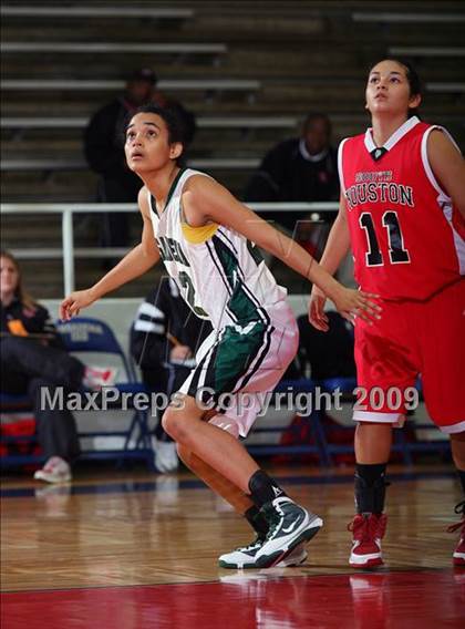 Thumbnail 3 in Pasadena vs Pasadena South Houston (McDonalds Texas Invitational) photogallery.