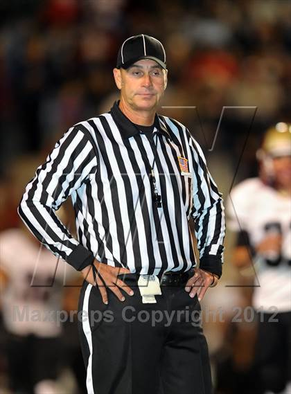 Thumbnail 3 in La Serna vs. Downey (CIF SS Southeast Division Final) photogallery.