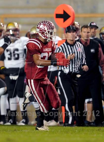 Thumbnail 1 in La Serna vs. Downey (CIF SS Southeast Division Final) photogallery.