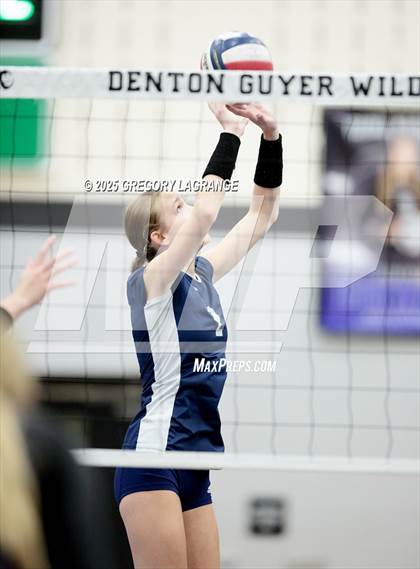 Thumbnail 2 in Flower Mound vs Guyer photogallery.