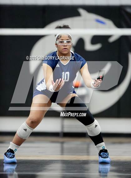 Thumbnail 1 in Flower Mound vs Guyer photogallery.