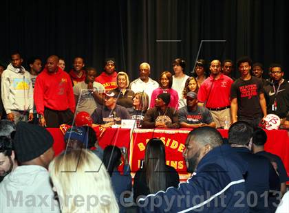 Thumbnail 1 in Quin Blanding (National Signing Day Ceremony)  photogallery.