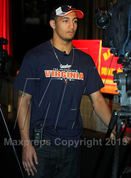 Thumbnail 1 in Quin Blanding (National Signing Day Ceremony)  photogallery.