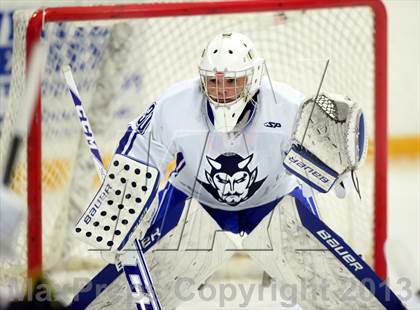 Thumbnail 3 in South Windsor vs. West Haven (West Haven Christmas Tournament) photogallery.