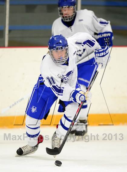 Thumbnail 2 in South Windsor vs. West Haven (West Haven Christmas Tournament) photogallery.