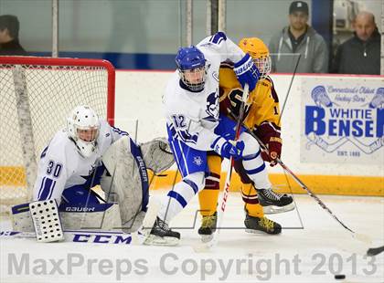 Thumbnail 1 in South Windsor vs. West Haven (West Haven Christmas Tournament) photogallery.