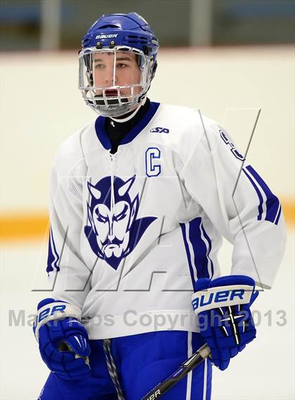 Thumbnail 3 in South Windsor vs. West Haven (West Haven Christmas Tournament) photogallery.