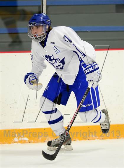 Thumbnail 1 in South Windsor vs. West Haven (West Haven Christmas Tournament) photogallery.