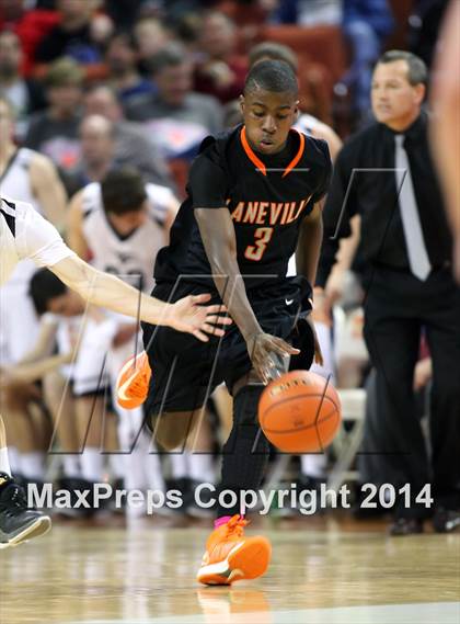 Thumbnail 2 in Water Valley vs. Laneville (UIL 1A Division 2 Final) photogallery.