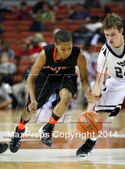 Thumbnail 1 in Water Valley vs. Laneville (UIL 1A Division 2 Final) photogallery.