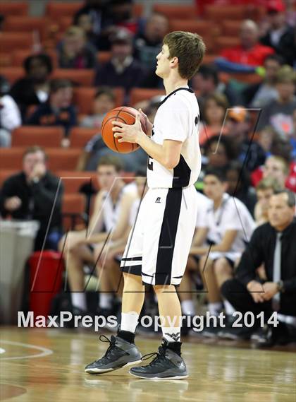 Thumbnail 1 in Water Valley vs. Laneville (UIL 1A Division 2 Final) photogallery.
