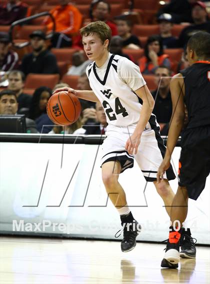Thumbnail 1 in Water Valley vs. Laneville (UIL 1A Division 2 Final) photogallery.